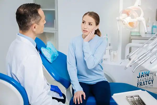 اختلال در صحبت کردن بعد از شکستگی فک